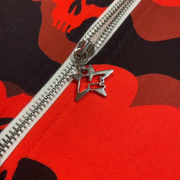 NWT ILL EFFECT Red Catacombs hoodie - Picture 3 of 4